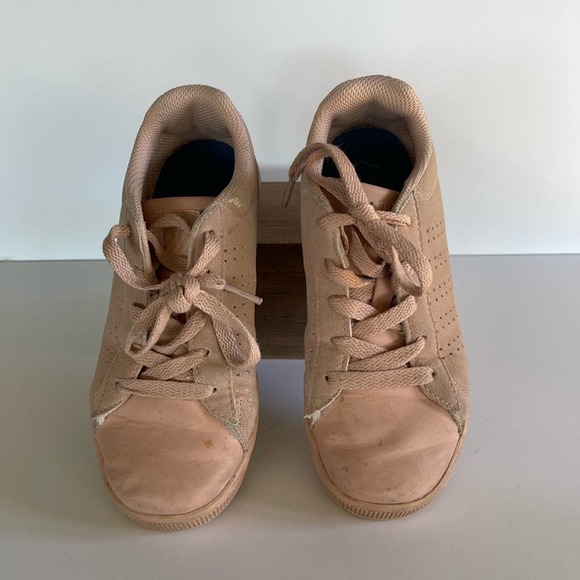 NWOT KIDS KSWISS SNEAKER / RUBBER SHOES PINK SIZE 1 US CHILDREN - Picture 3 of 7